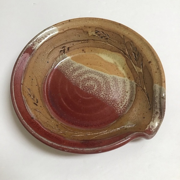 Studio Art Pottery Saucer Bowl Spout Burgundy Tan Speckle SIGNED Wheat Stoneware - Picture 15 of 16